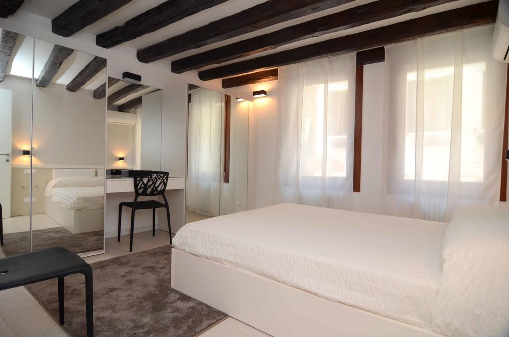Venice Mirrors Εξωτερικό φωτογραφία